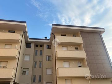4 LOCALI A DERUTA
