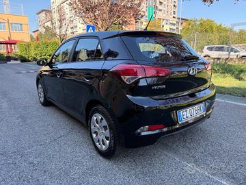 Hyundai i20 1.2 84 CV 5 porte Comfort EURO 6