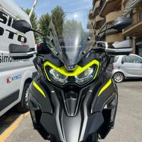 BENELLI 702 NUOVA CON TRIS VALIGIE INCLUSE NEL P