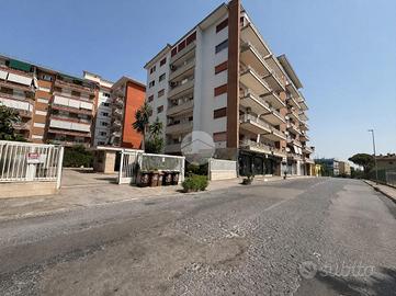 6 LOCALI A NAPOLI