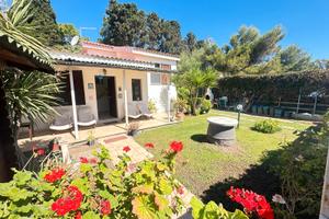 Capoterra Torre degli Ulivi B casa a 40 m dal mare