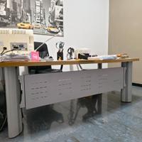Scrivania professionale