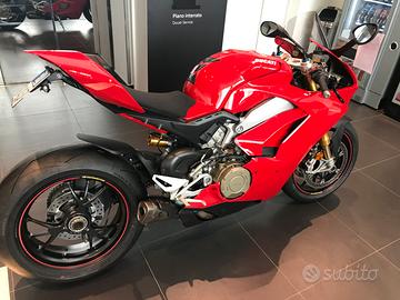 Ducati Panigale v4s 02/2018