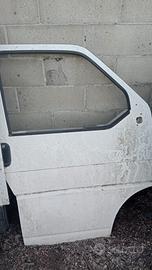 Porta anteriore dx Volkswagen Transporter del 1994