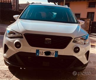 Pari al nuovo seat arona blak edicion