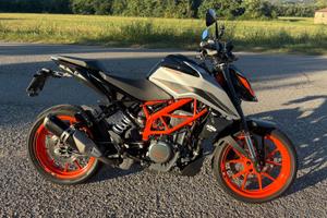 Ktm duke 390 2021