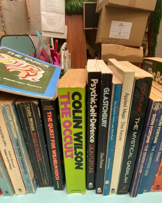 Lotto di libri su religioni alternative - lotto 2