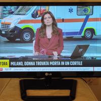 Monitor TV LG 23 pollici.