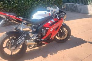 Yamaha R6