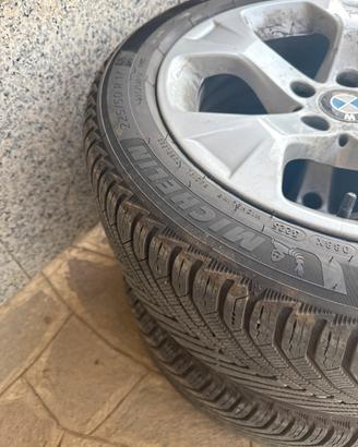 Cerchi BMW originali 17 + Michelin Alpin 7  nuove