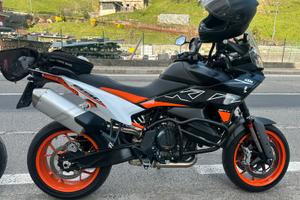 KTM 890 smt 2025