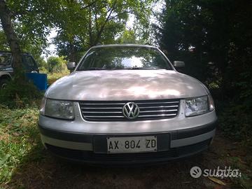 VOLKSWAGEN Passat METANO+GANCIO