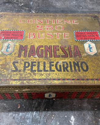 Scatole di latta vintage San Pellegrino