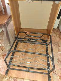 Mobile letto estraibile a scomparsa con rete