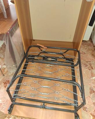 Mobile letto estraibile a scomparsa con rete