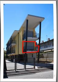 Elegante appartamento pari a primo ingresso