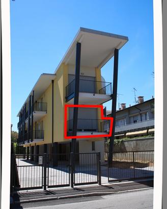 Elegante appartamento pari a primo ingresso