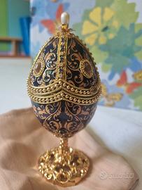 uovo ovetto tipo Fabergè