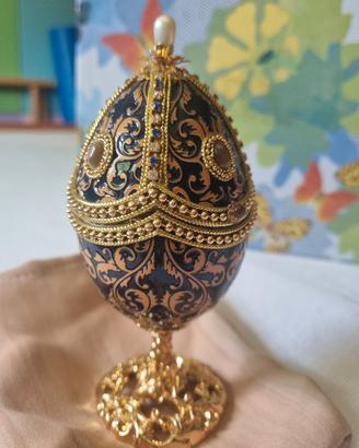 uovo ovetto tipo Fabergè