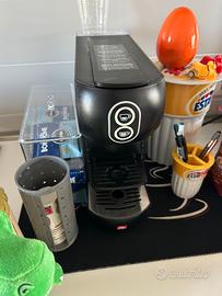 Macchinetta per caffe Illy a cialde