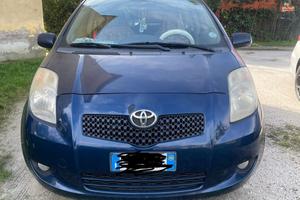 Auto Toyota Yaris