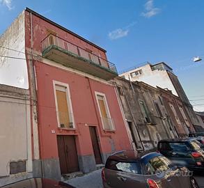 Luminoso appartamento semindipendente