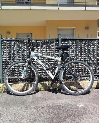 Bici-Mountain Bike-BIANCHI