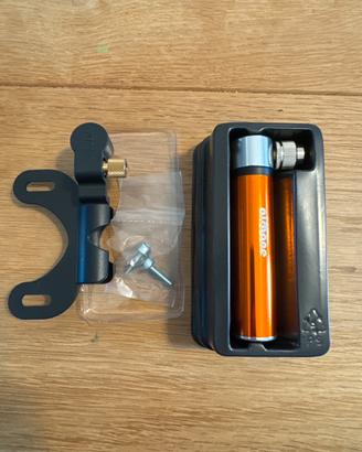 Mini pompa bicicletta