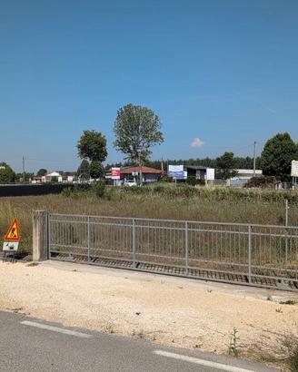 Terreno 2000mq fronte Strada Statale