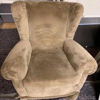 N. 2 Poltrone in velluto morbido