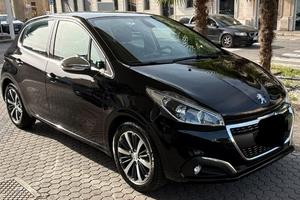 Peugeot 208 1.0 Puretech  CV 82  5 porte allure