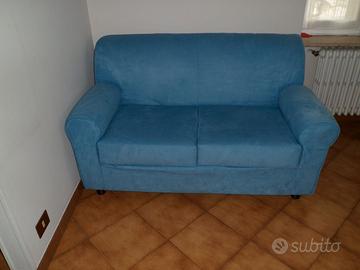 DIVANO 2 POSTI COME NUOVO