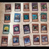 Set carte collezionabili di Yu-Gi-Oh!