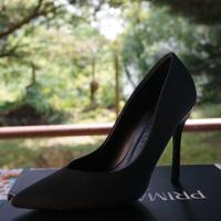 tacchi neri di primadonna