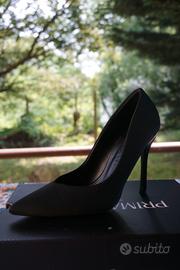 tacchi neri di primadonna