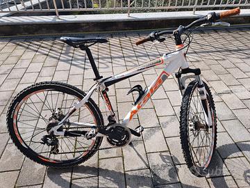MOUNTAIN BIKE ATALA