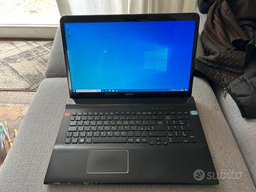 PC computer portatile Sony Vaio E i5