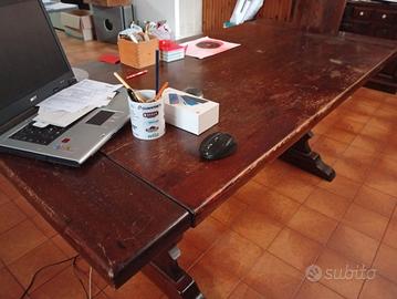 tavolo in legno massello