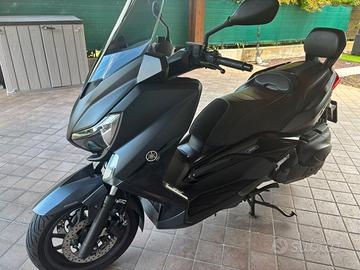 Yamaha X-Max Iron Max