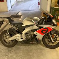 aprilia rs 125 4t