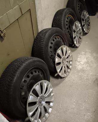 Cerchi 16" + copricerchi Alfa Romeo originali