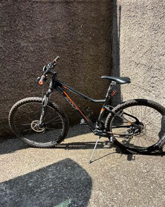 Bicicletta mountain bike uomo