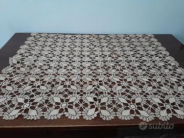 copritavolo uncinetto