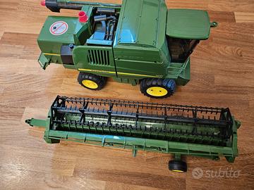 Mietitrebbia John Deere T670i