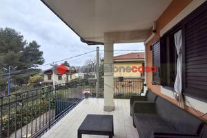 Pedara - Appartanvilla con Terrazzo