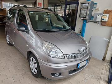 Toyota Yaris Verso