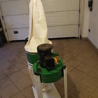 Macchine da legno e aspiratore