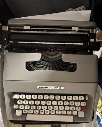 Macchina da scrivere Olivetti LETT.35 L Meccanica