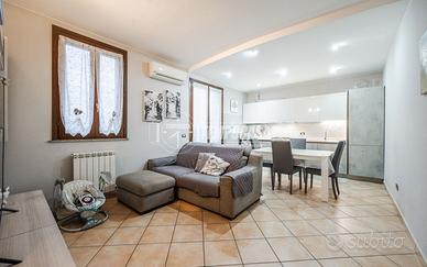 RIF AC673 - Trilocale su due livelli