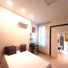 Semindipendente con bagno privato Firenze centrale